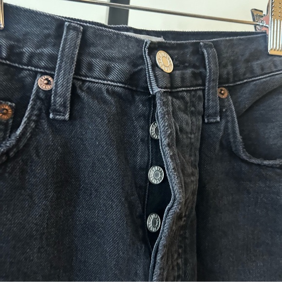 Agolde Dee Frayed Hem Jean Shorts Button Fly Divise Black Denim Size 25 (US 0) - Picture 4 of 11